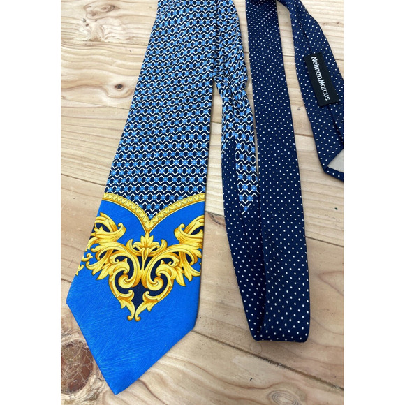 Gianni Versace Vintage Mens Tie‎ Baroque Barocco Silk Geometric Navy Blue Gold - Picture 2 of 7